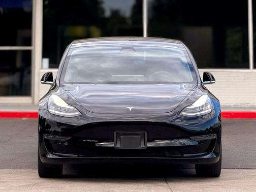 2020 Tesla Model 3 Standard Range