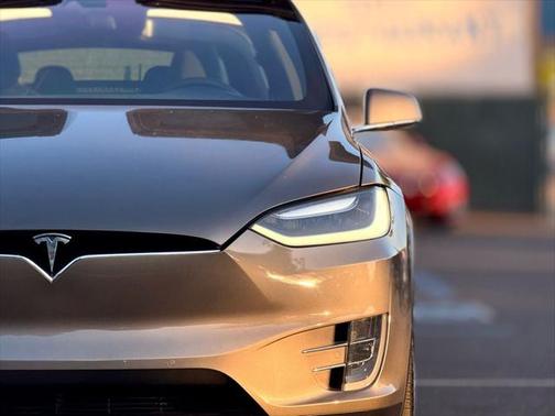 2016 Tesla Model X 75D
