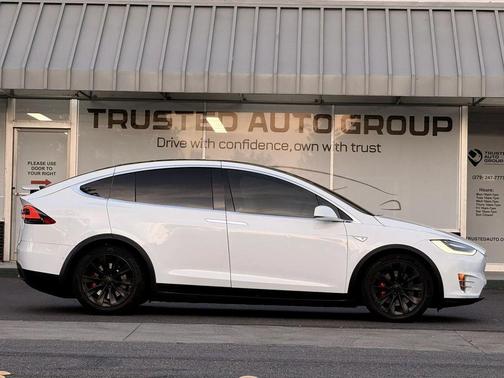 White 2016 Tesla Model X 75D