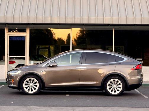 2016 Tesla Model X P100D