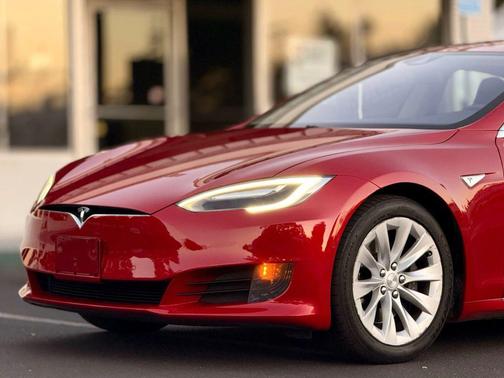 2016 Tesla Model S 75