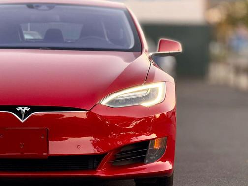 2016 Tesla Model S 75