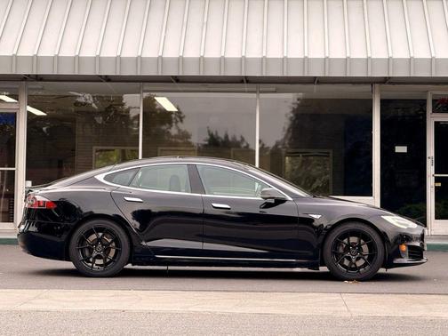 2016 Tesla Model S 75