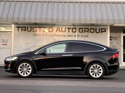 Black 2018 Tesla Model X 75D