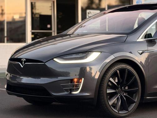 2020 Tesla Model X Long Range Sport Utility 4D