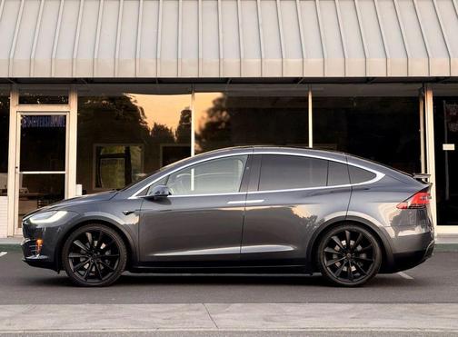 2020 Tesla Model X Long Range Sport Utility 4D