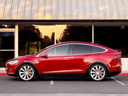 2016 Tesla Model X 90D