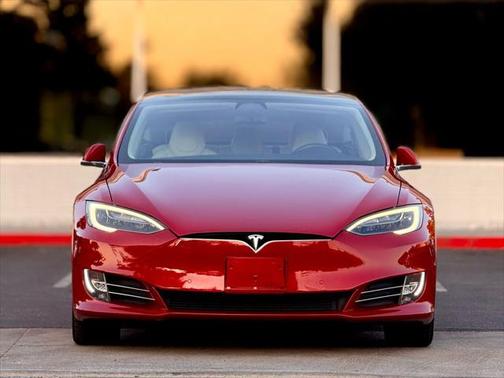 2017 Tesla Model S 75D
