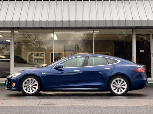 2016 Tesla Model S P90D