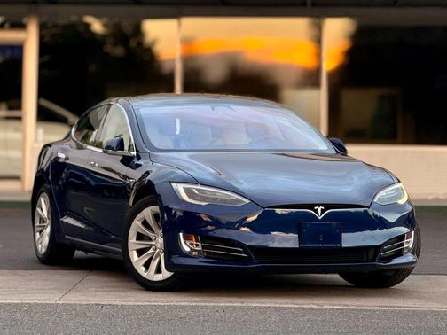 2018 Tesla Model S 75D