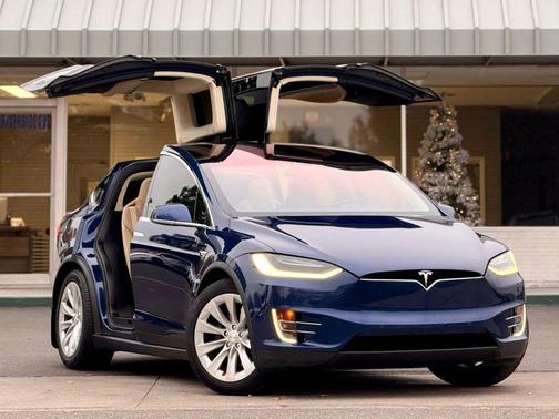 2016 Tesla Model X 75D Sport Utility 4D