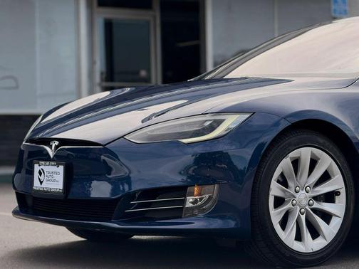 2019 Tesla Model S 100D