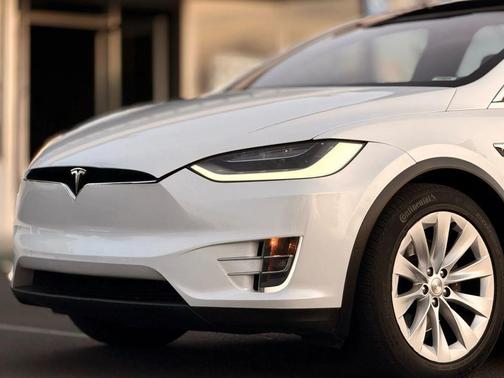 2019 Tesla Model X Long Range