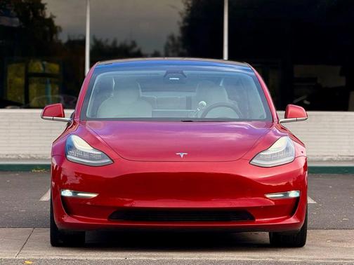 2019 Tesla Model 3 Performance