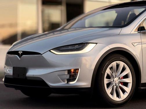 2016 Tesla Model X P90D