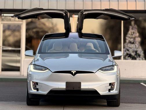 2016 Tesla Model X P90D