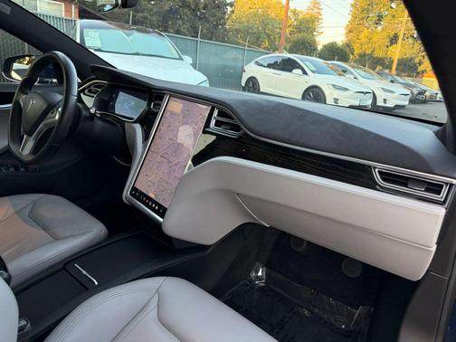 Deep Blue Metallic 2016 Tesla Model S 75