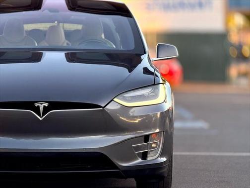 2016 Tesla Model X 90D