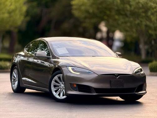 2016 Tesla Model S 75D
