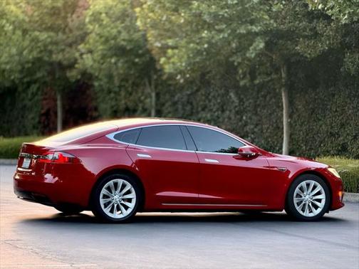 2016 Tesla Model S 75