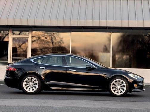 2018 Tesla Model S 100D