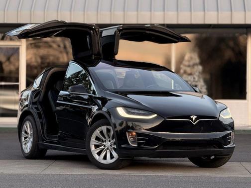 2017 Tesla Model X 75D