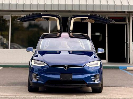 2016 Tesla Model X P90D Sport Utility 4D