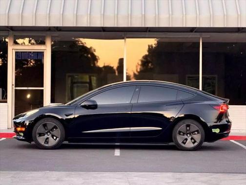 2023 Tesla Model 3 Standard Range