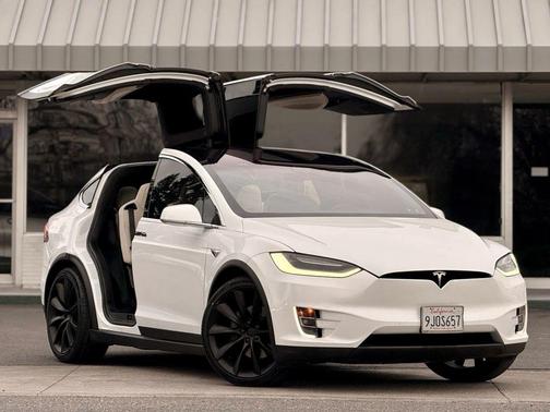 2021 Tesla Model X Long Range Plus Dual Motor All-Wheel Drive