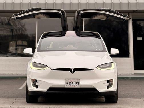 2021 Tesla Model X Long Range Plus Dual Motor All-Wheel Drive