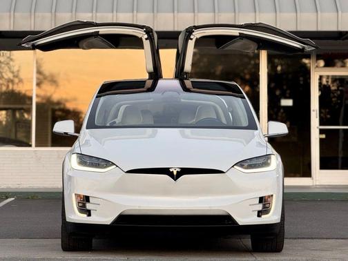 2018 Tesla Model X 100D