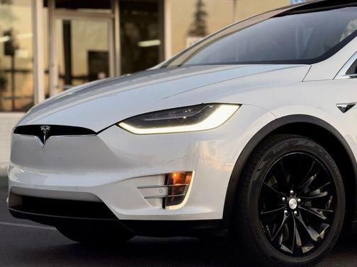 2018 Tesla Model X 100D