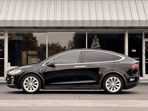 2019 Tesla Model X Long Range Sport Utility 4D