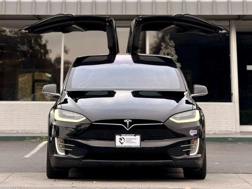 2019 Tesla Model X Long Range Sport Utility 4D