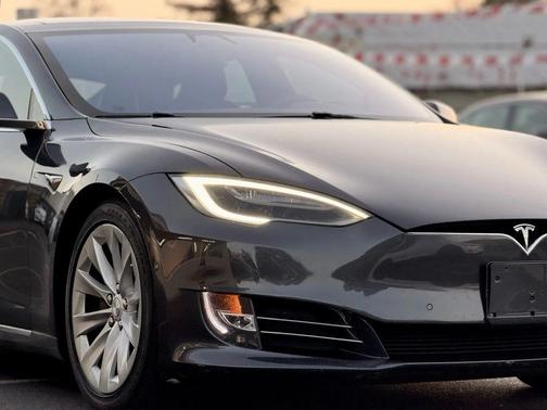 2017 Tesla Model S 100D
