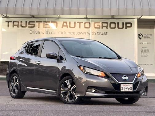 Gray 2021 Nissan Leaf SV Hatchback 4D