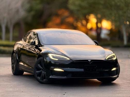2022 Tesla Model S Long Range