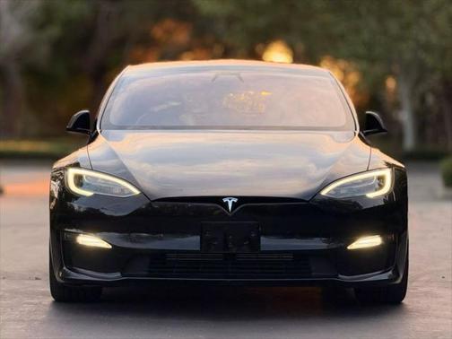 2022 Tesla Model S Long Range