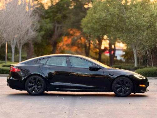 2022 Tesla Model S Long Range