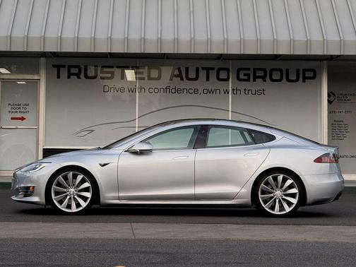 Silver 2017 Tesla Model S 100D