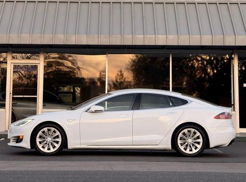 2016 Tesla Model S 75D