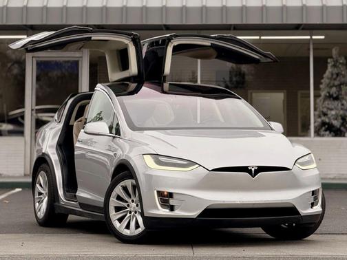 2017 Tesla Model X 100D