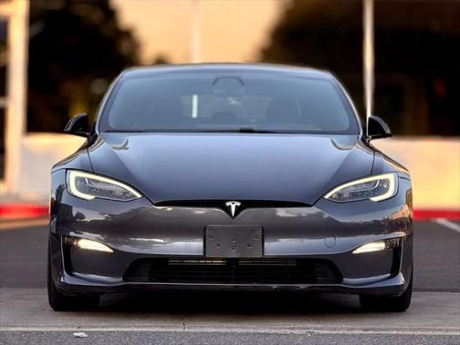 2021 Tesla Model S Long Range