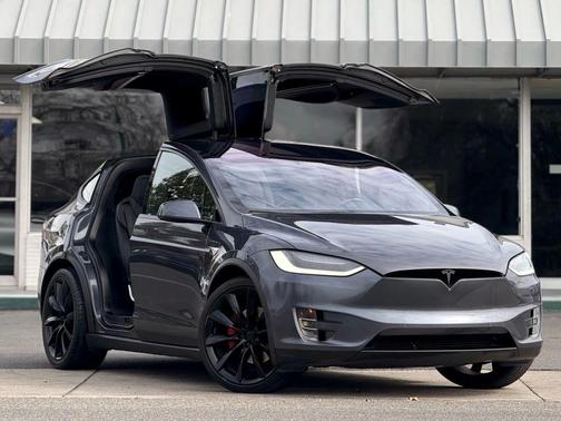 2017 Tesla Model X 90D