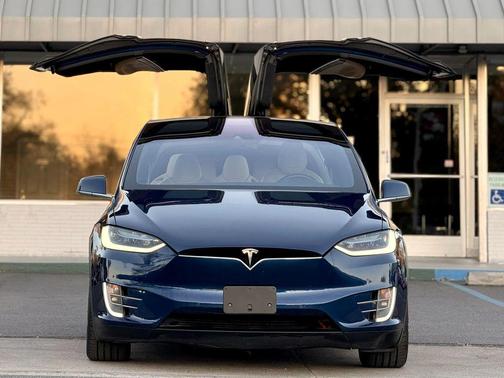 2016 Tesla Model X 90D