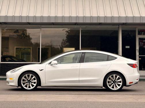 2019 Tesla Model 3 Performance