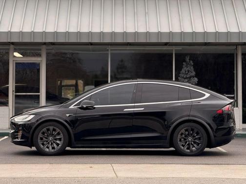 2018 Tesla Model X 75D