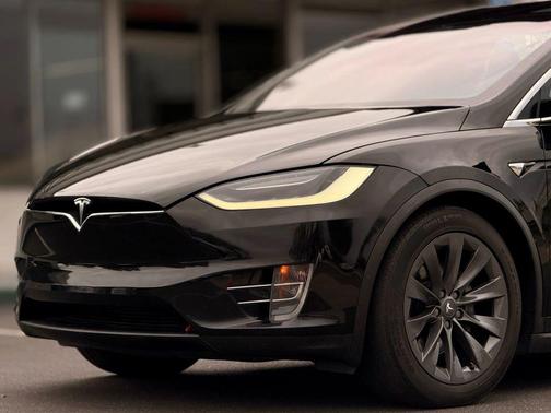 2018 Tesla Model X 75D