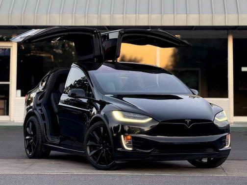 2018 Tesla Model X 100D Sport Utility 4D