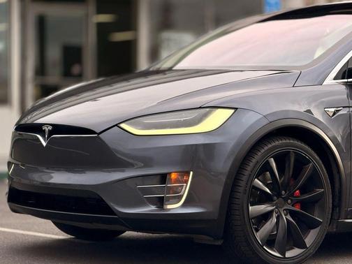 2018 Tesla Model X P100D